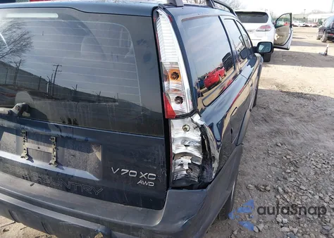 2002 Volvo V70 Xc из США, поврежденный, VIN YV1SZ58D521048023